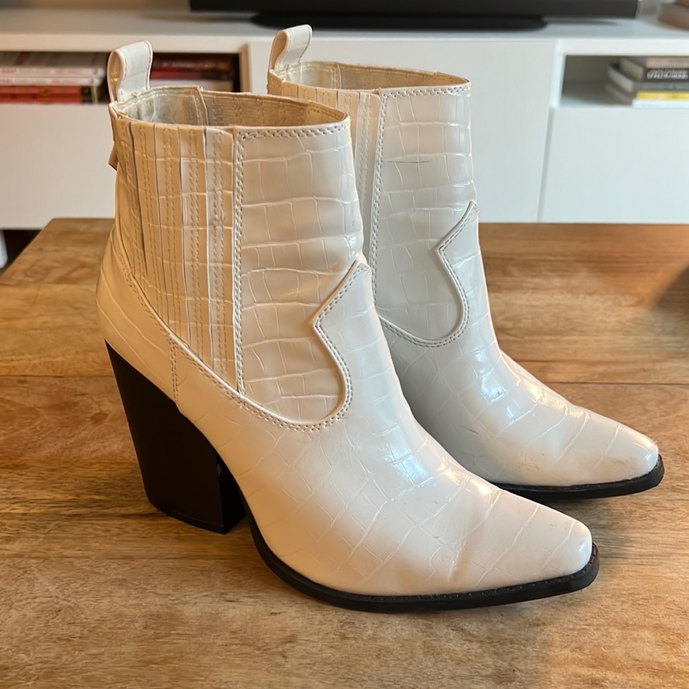 White cowgirl booties!